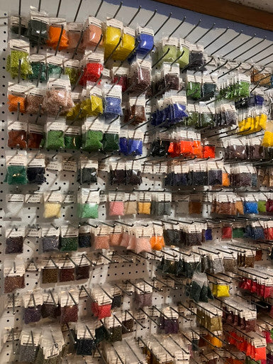 Toho Rounds 8/0 (bulk lot)