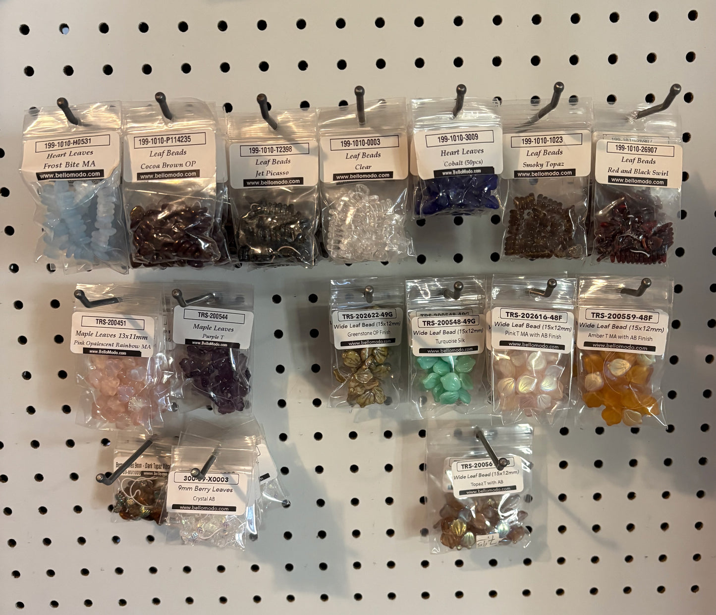 Leaf Shaped Beads (bulk lot)