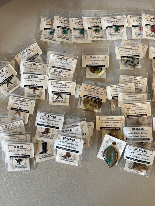 Susan Clarke Buttons (bulk lot)